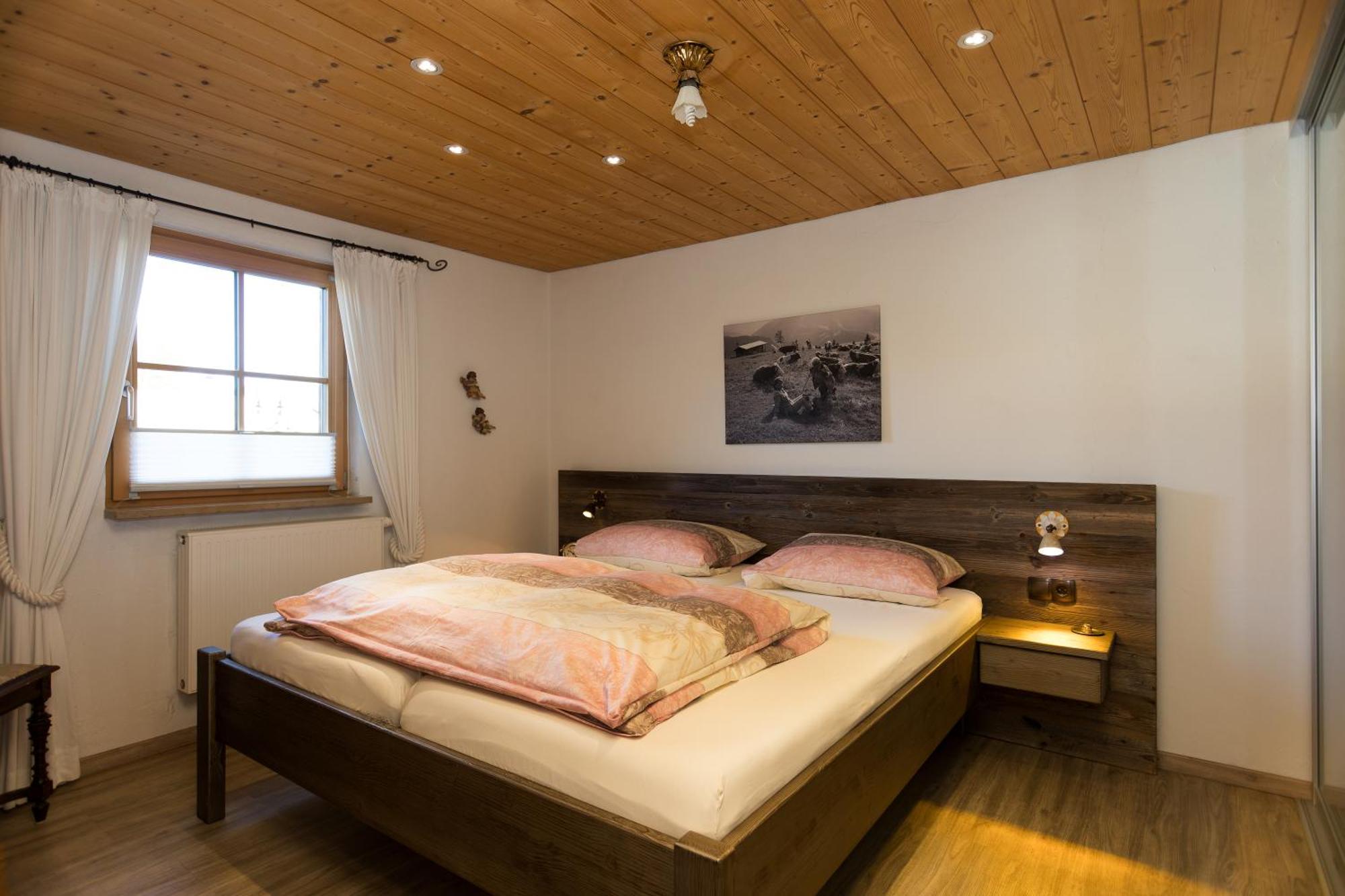Mitteldorf Apartment *